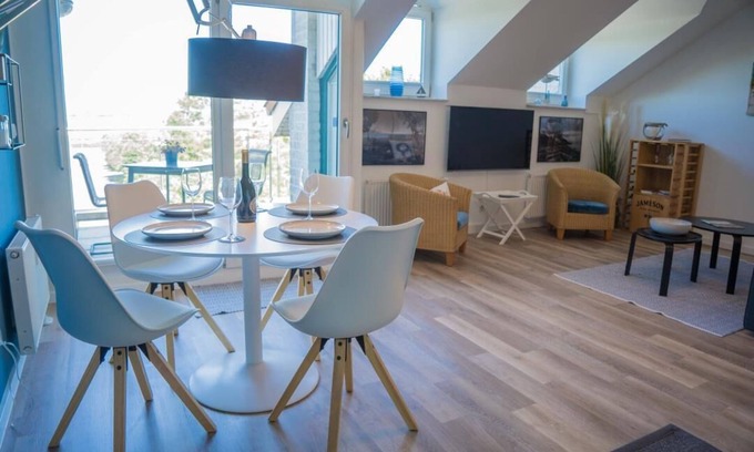 Fehmarn Apartment | Inselblume 78 - vacation home with beach chair in Burgtiefe