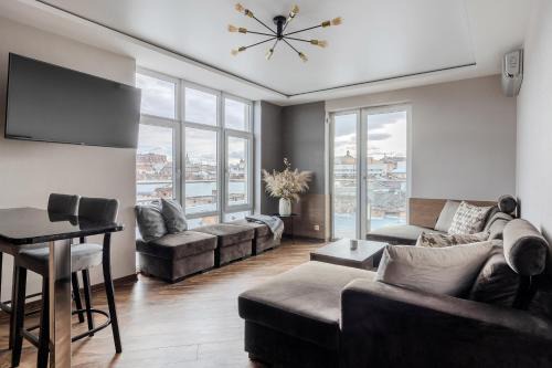Lviv City Center Apartment | InshiApartments on Hazova str 6