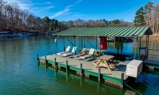 Townville House | Insta-Worthy Lakefront Home w/Dock + Fire Pit & Game Room