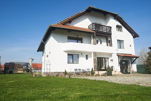 Cristian House | Insula Christiana