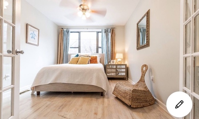 Bergen Apartment | Interior designer’s abode in jersey city min to NYC