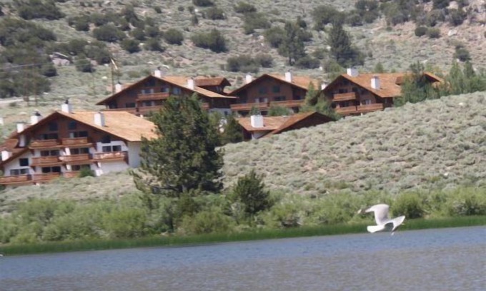 June Lake Condo | Interlaken #10 3 Bedroom + loft/3 Bath