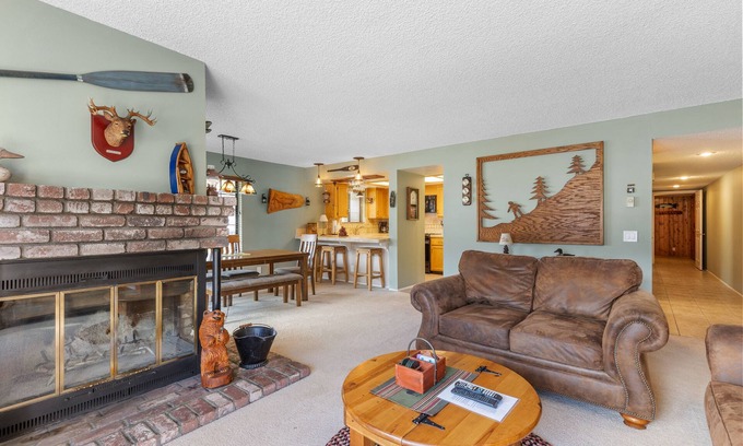 June Lake Condo | Interlaken 3, one bedroom getaway