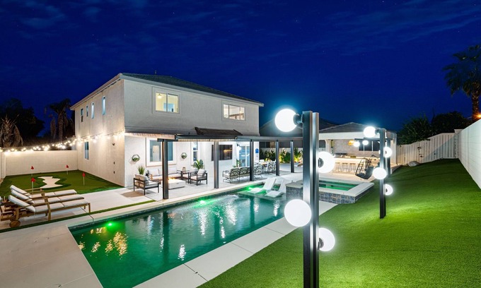 Coachella House | Interstellar w/Pool, Golf, & Game room/Sleeps 23!