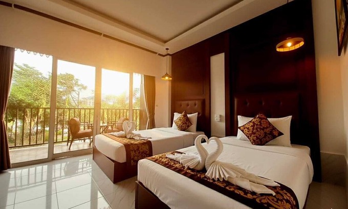 Vang Vieng Resort | Intimate Riverside Resort