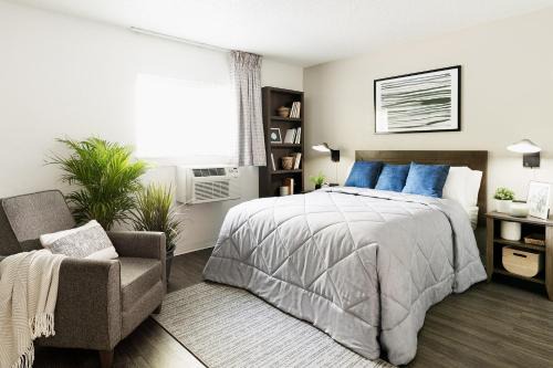 Woodstock Hotel | InTown Suites Extended Stay Select Woodstock GA