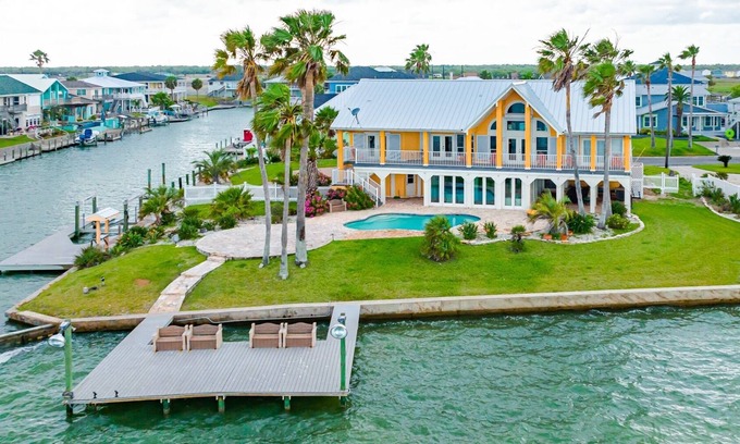 City-by-the Sea House | Intracoastal Paradise
