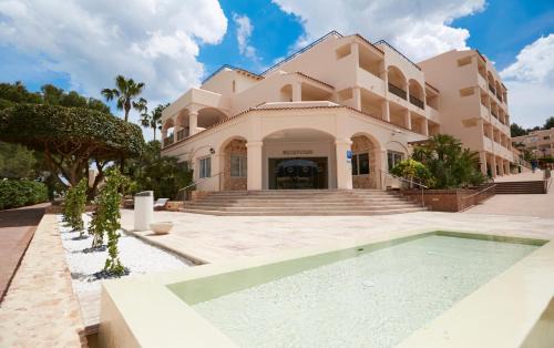 Es Figueral Beach Hotel | Invisa Hotel Club Cala Blanca