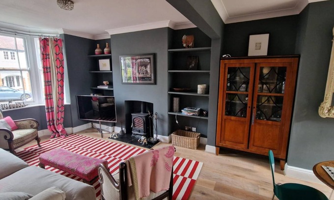 Stamford House | Inviting 2-bed Character House Stamford