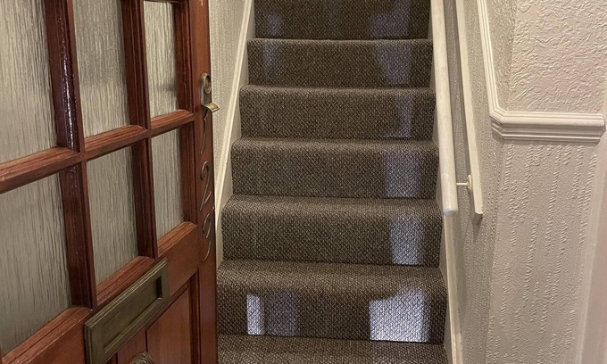 Birmingham House | Inviting 2-bed House in Birmingham