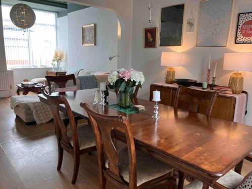 Sunderland House | Inviting 2-Bed House in Sunderland WiFi Parking