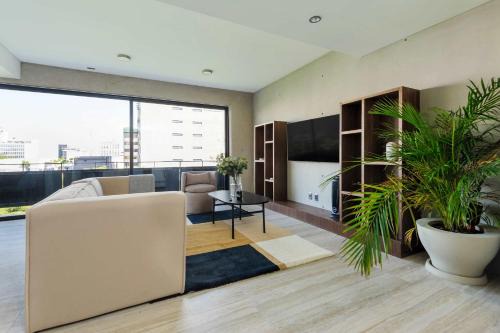 Hipodromo Apartment | Inviting 2BR Penthouse with Terrace in Cuauhtemoc