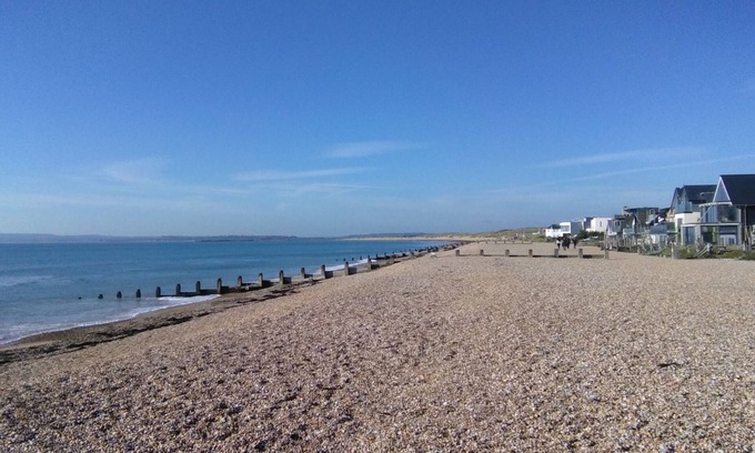 Camber House | Inviting 3 Bedrooms Caravan gas Central Heating