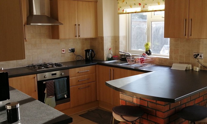 Southampton House | Inviting 4-bed House in Southampton - Home Away