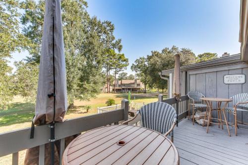 Diamondhead House | Inviting Home with Golf Course View in Diamondhead!