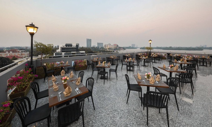 Hlaing Hotel | Inya View Hotel