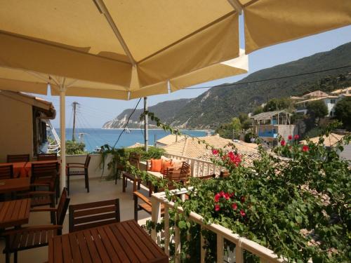 Agios Nikitas Hotel | Ionis Hotel