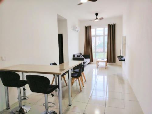 Hulu Kinta Apartment | Ipoh Homestay at Anderson - 2 Room 2 Bathroom -Maximum 6 pax -Self Check In-