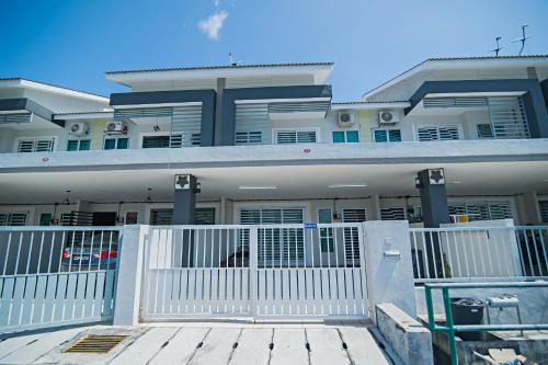 Hulu Kinta House | Ipoh Meru Animation Homestay by Grab A Stay
