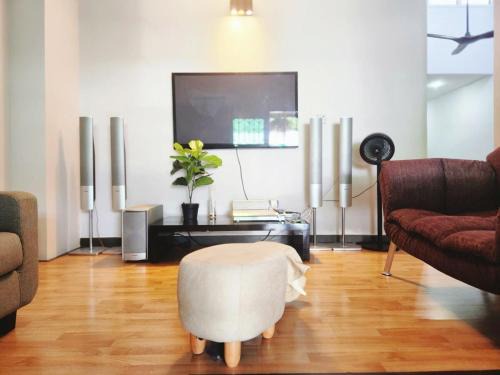 Hulu Kinta House | Ipoh Tambun pool villa 5br20pax bbq karaoke mahjong