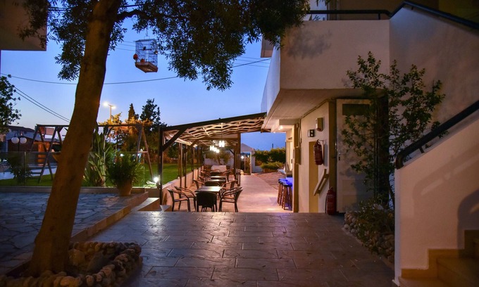 Stalida House | Iraklis Studios & Apartments