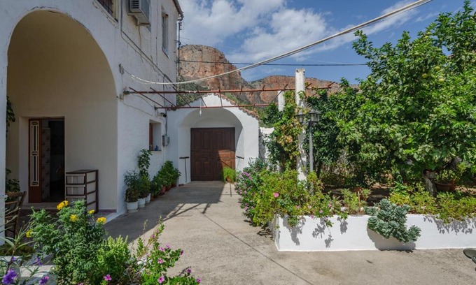 Leonidio House | Irini and Petros House