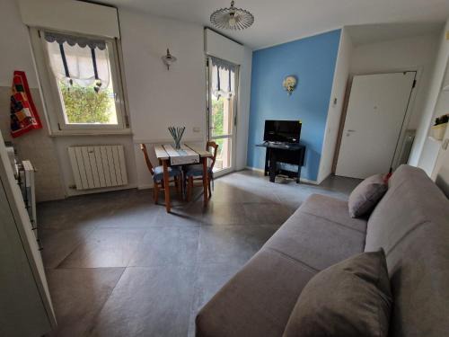Est Apartment | Iris 2