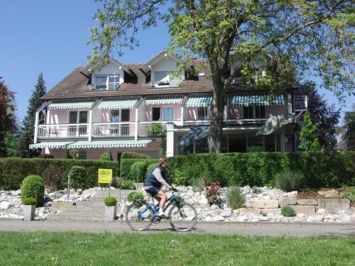 Radolfzell am Bodensee Hotel | Iris am See garni