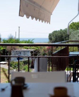 Thermaikos Apartment | Iris apartment by the sea