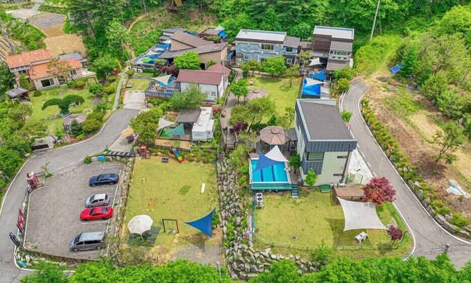 Seo Apartment | Iris Pension