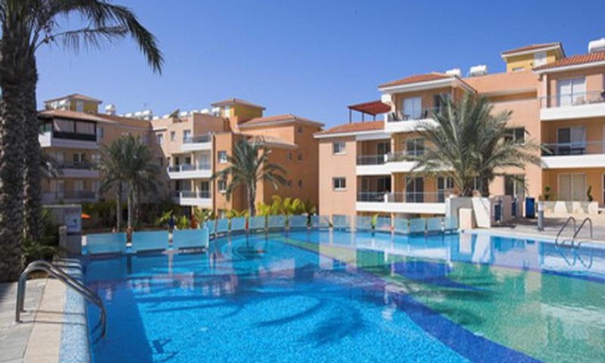 Universal Apartment | Iris Village