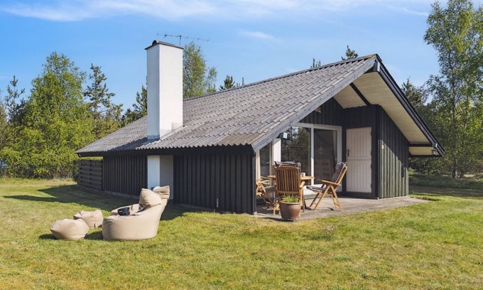 Bratten Strand House | "Irlin" - 600m from the sea by Interhome