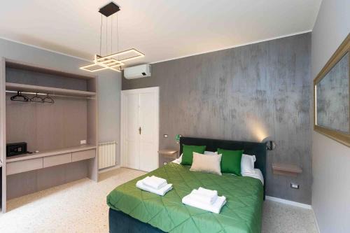 Rione XVI Ludovisi Apartment | IRON flat Spagna Steps