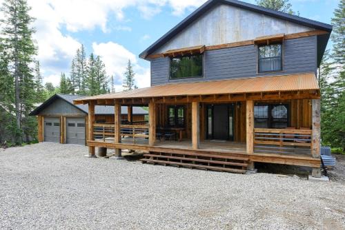 Lead House | Iron Wood Lodge