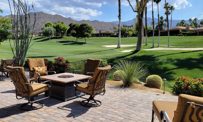 Palm Desert House | Ironwood Country Club Villa on Golf Course, Amazing Views. Fully Remodeled.