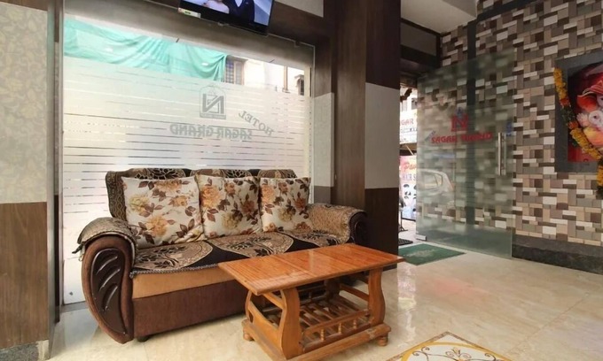 Secunderabad Hotel | iROOMZ Hotel Sagar Grand