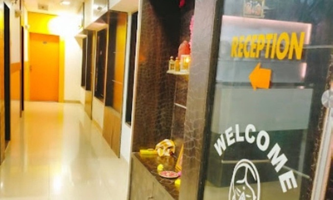 Surathkal Hotel | iROOMZ Hotel Shree Krishna Palace