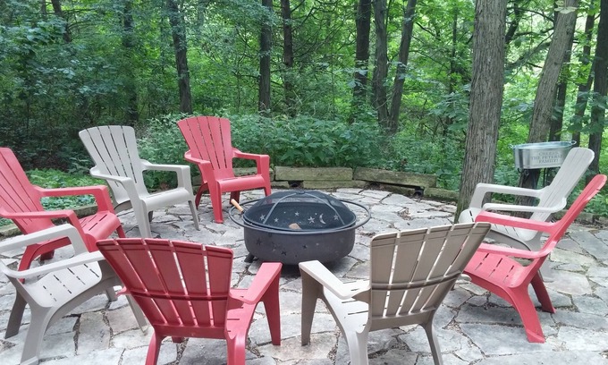 The Galena Territory House | Irresistibly Inviting 3 Bedroom 3 Bath with HOT TUB, FIREPLACE, WOODED VIEW