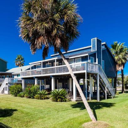 Pirates Beach House | Island Breeze