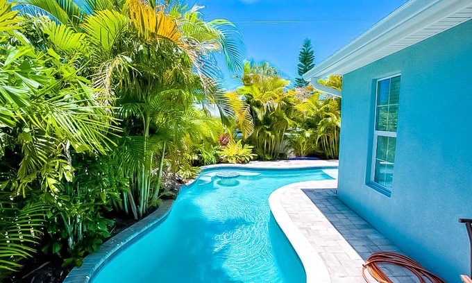Holmes Beach House | Island Escape by AMI Locals