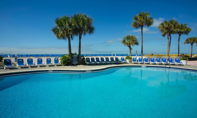 St. Pete Beach Resort | Island Grand at TradeWinds