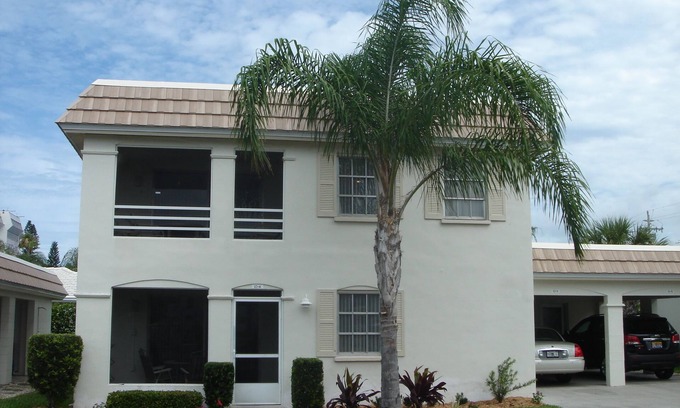 Siesta Key Villa | Island House Beach Resort V10B