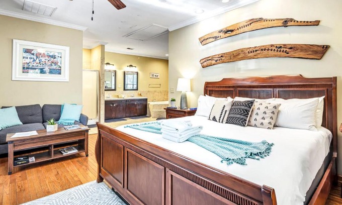 Charleston House | Island Nest