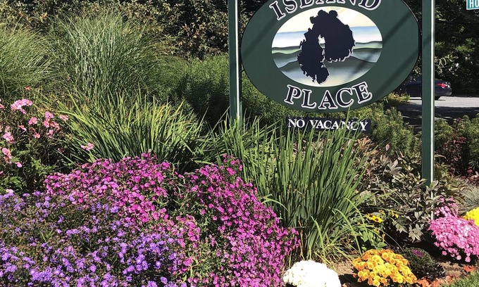 Bar Harbor Hotel | Island Place