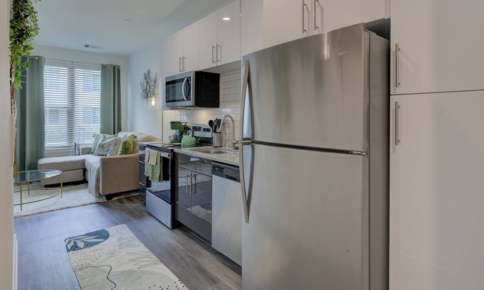 Memphis Apartment | Island Retreat|Long Stays Welcome|Travel RN Haven