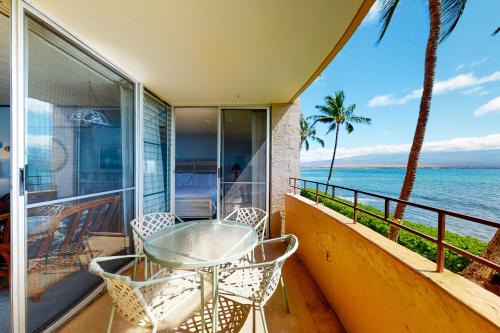 Maalaea Apartment | Island Sands Resort 208