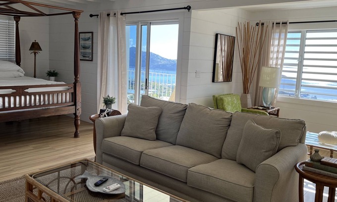 Estate Contant House | Island View Guest House # 5