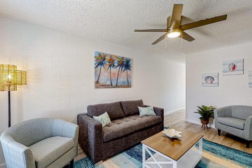 Gulf Shores Apartment | Island Villa 8