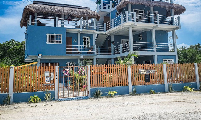 Caye Caulker Villa | Island Villa sleeps 8 breathtaking views of reef, island, treelined canopy
