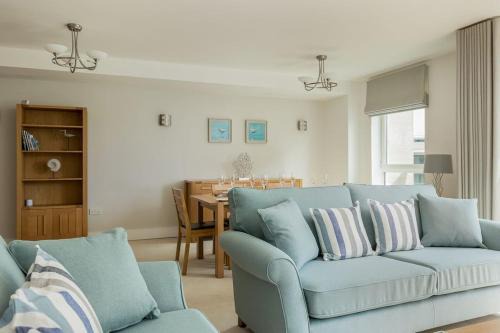 Poole Apartment | Isle be Back - Harbour front Views from Balconies